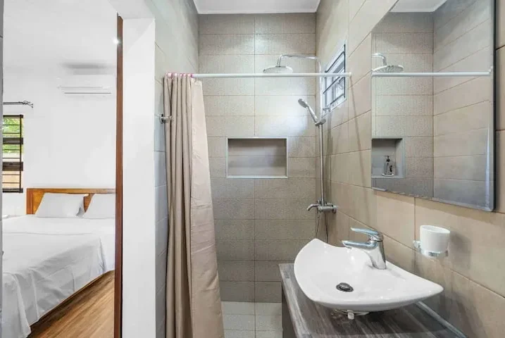 Turquoise Bay Villa Trou aux Biches Mauritius — Ensuite Bathroom