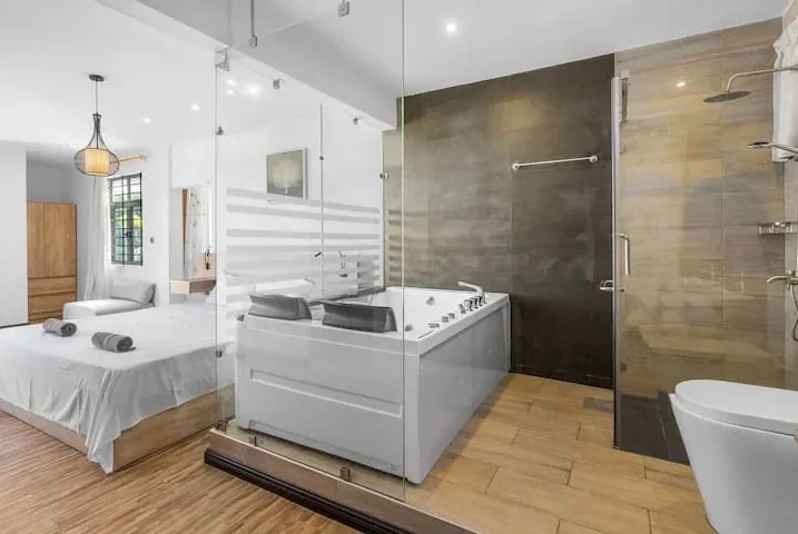 Turquoise Bay Villa Trou aux Biches Mauritius — Jacuzzi Tub Ensuite