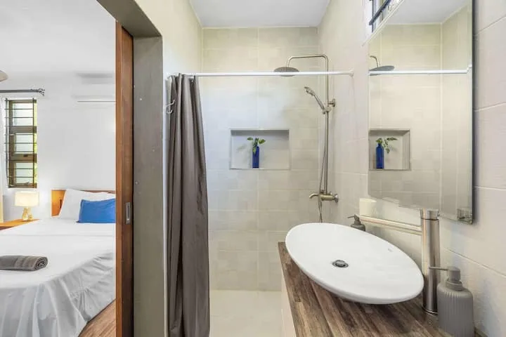 Turquoise Bay Villa Trou aux Biches Mauritius — Rainfall Shower Bathroom